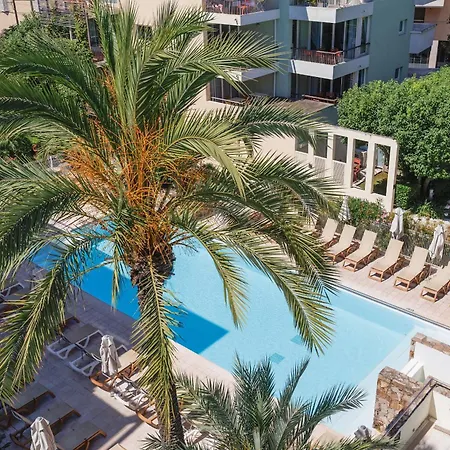 Vauban Superbe T2 Avec Vue Port Résidence De Gamme Clim Parking Privé Wi-fi * Antibes