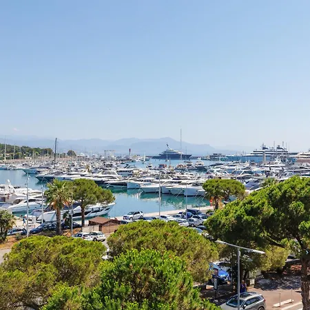 Vauban Superbe T2 Avec Vue Port De Gamme Clim Parking Prive Wi-fi 아파트