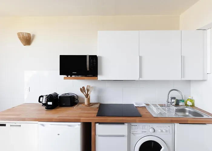 Appartamento Vauban Superbe T2 Avec Vue Port Résidence De Gamme Clim Parking Privé Wi-fi Antibes