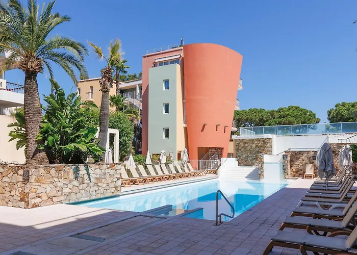 Vauban Superbe T2 Avec Vue Port Résidence De Gamme Clim Parking Privé Wi-fi