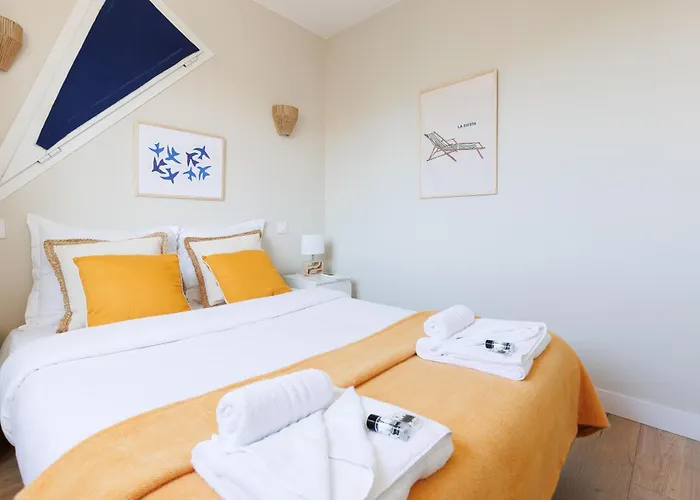 Appartamento Vauban Superbe T2 Avec Vue Port Résidence De Gamme Clim Parking Privé Wi-fi Antibes