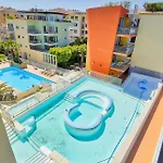 Vauban Superbe T2 Avec Vue Port De Gamme Clim Parking Prive Wi-fi أنتيب