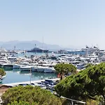Vauban Superbe T2 Avec Vue Port De Gamme Clim Parking Prive Wi-fi Apartment *