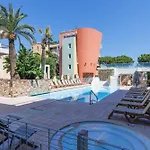 Vauban Superbe T2 Avec Vue Port De Gamme Clim Parking Prive Wi-fi Antibes