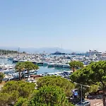 Vauban Superbe T2 Avec Vue Port De Gamme Clim Parking Prive Wi-fi Apartment