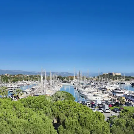 Vauban Superbe T2 Avec Vue Port De Gamme Clim Parking Prive Wi-fi شقة *