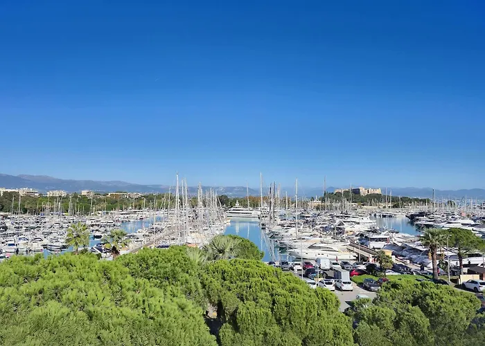 Vauban Superbe T2 Avec Vue Port De Gamme Clim Parking Prive Wi-fi Lejlighed *